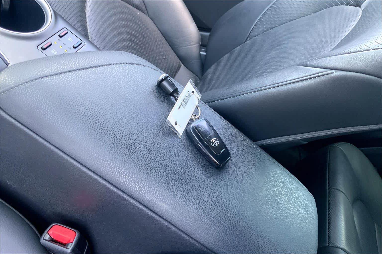 Used 2024 Toyota Camry XLE w/ Navigation Package FWD image 15