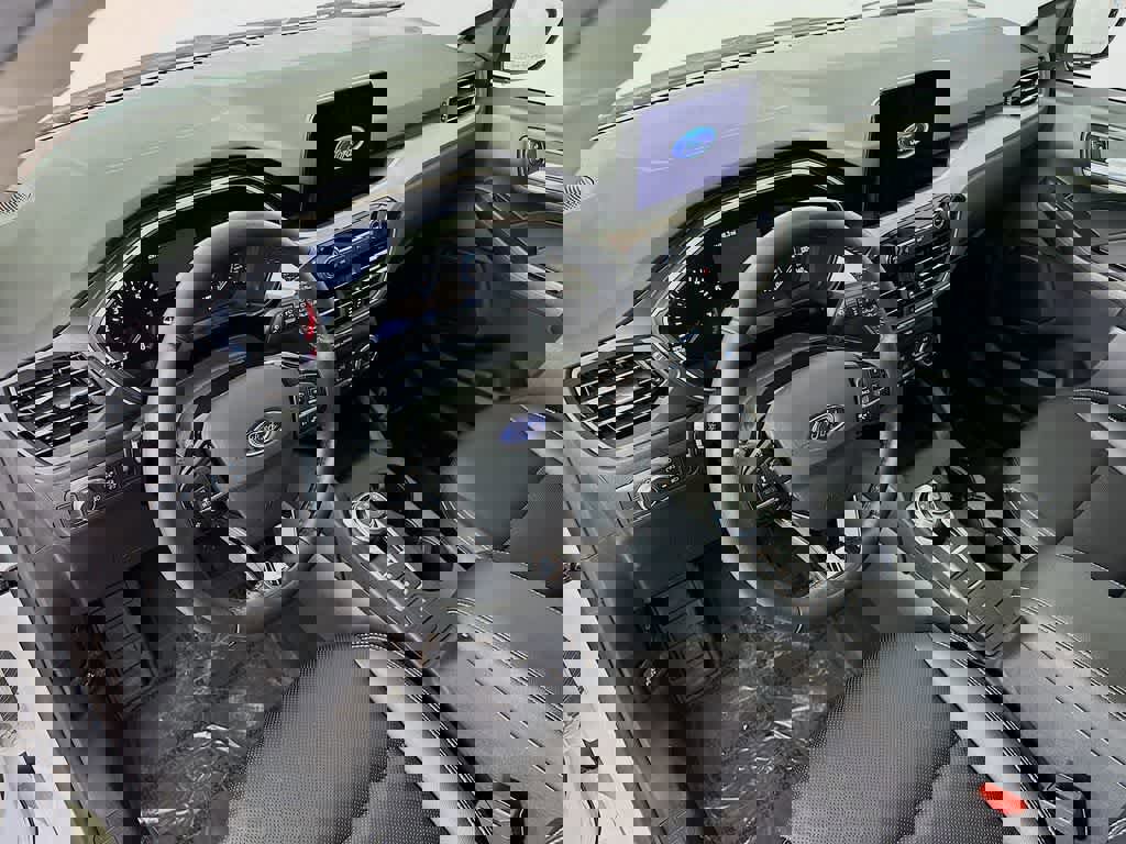 Certified 2021 Ford Escape SEL image 9