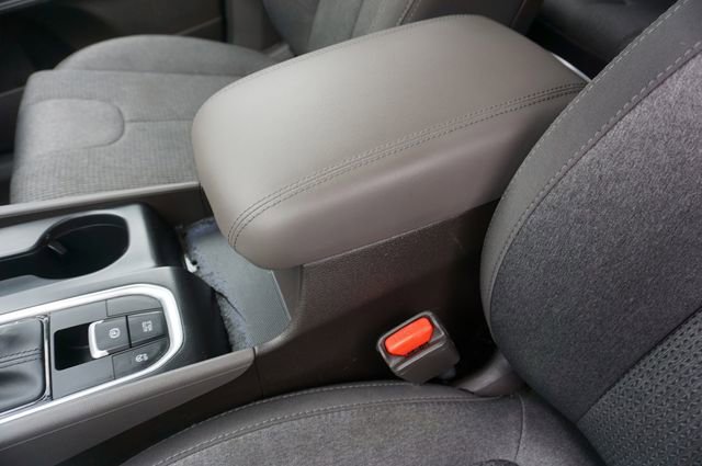 Used 2019 Hyundai Santa Fe SE FWD image 18