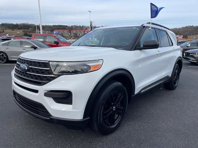 Certified 2020 Ford Explorer XLT image 4