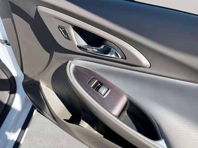 Used 2024 Chevrolet Malibu LT FWD image 8