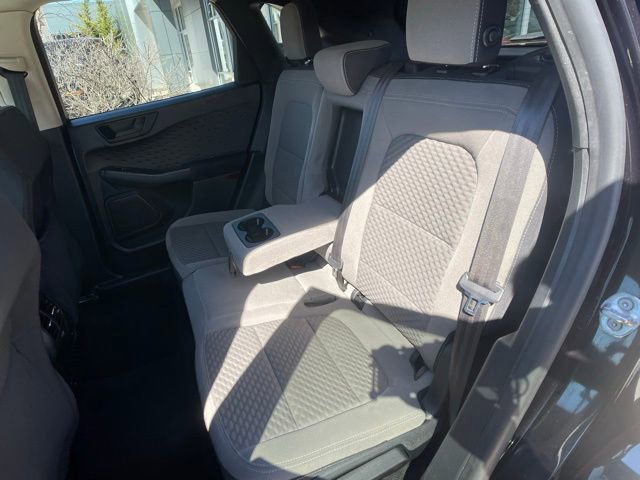 Certified 2020 Ford Escape SE image 34