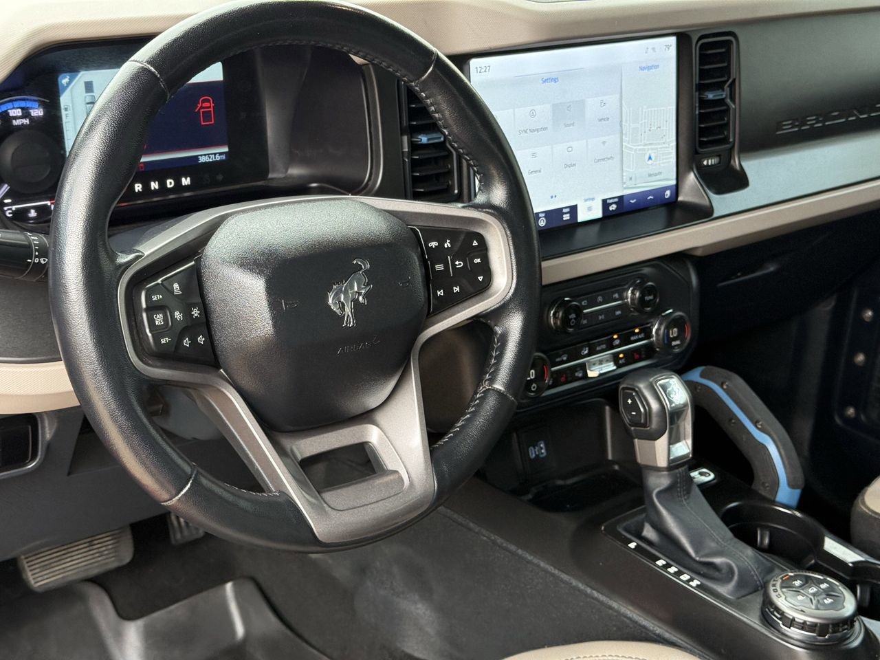 Certified 2023 Ford Bronco Wildtrak image 11