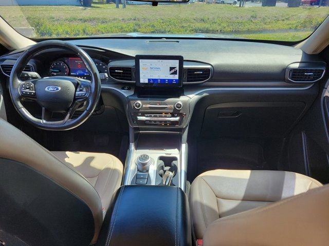 Certified 2020 Ford Explorer XLT w/ Equipment Group 202A image 20