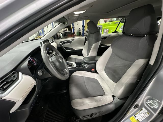Used 2023 Toyota RAV4 XLE w/ Convenience Package AWD/4WD image 17