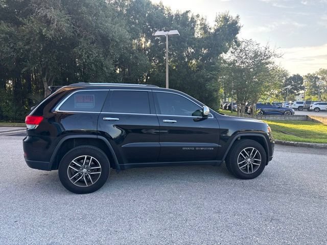 Used 2018 Jeep Grand Cherokee Limited AWD/4WD image 8