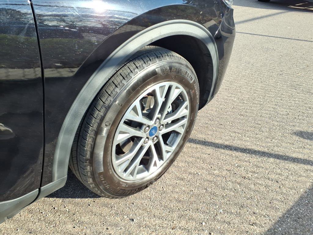 Certified 2022 Ford Escape SEL image 8