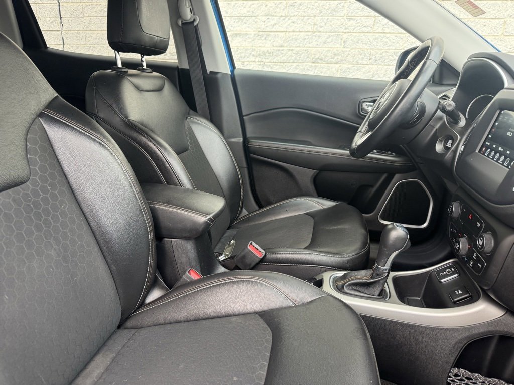 Used 2021 Jeep Compass Latitude w/ Convenience Group image 18