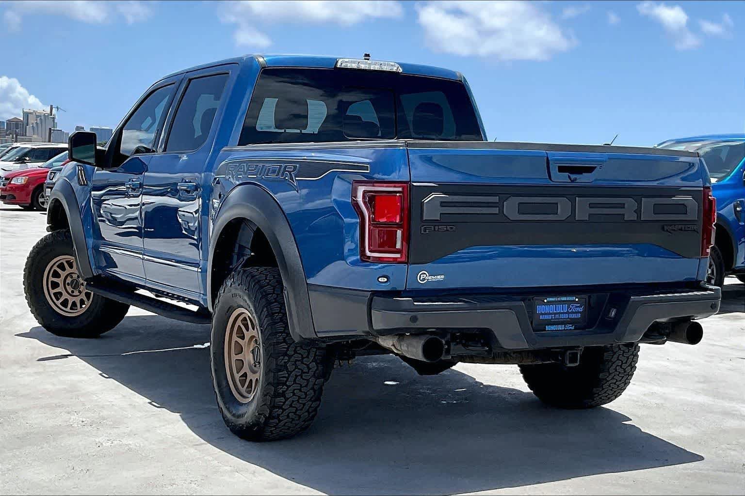 Certified 2020 Ford F150 Raptor w/ Equipment Group 802A Luxury AWD/4WD image 4