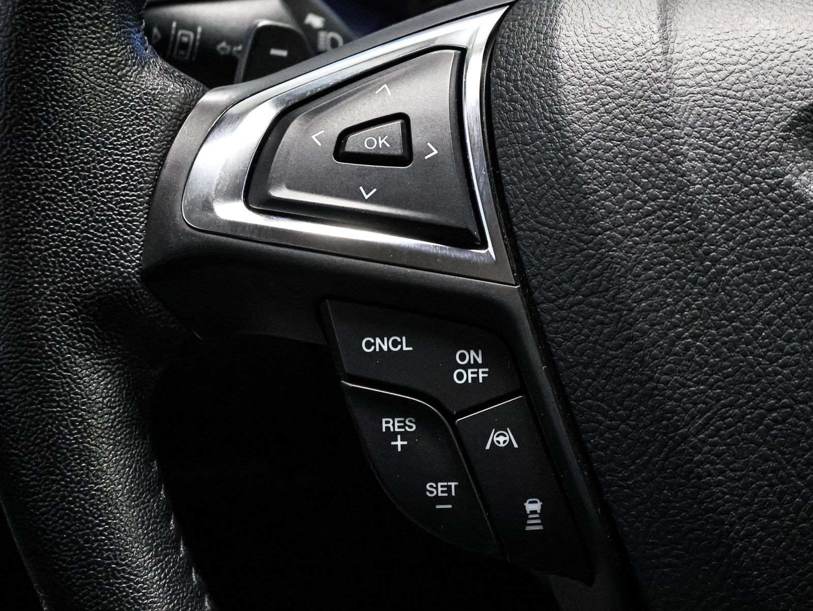 Certified 2020 Ford Edge SEL AWD/4WD image 33