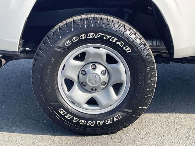 Used 2021 Toyota Tacoma SR image 7