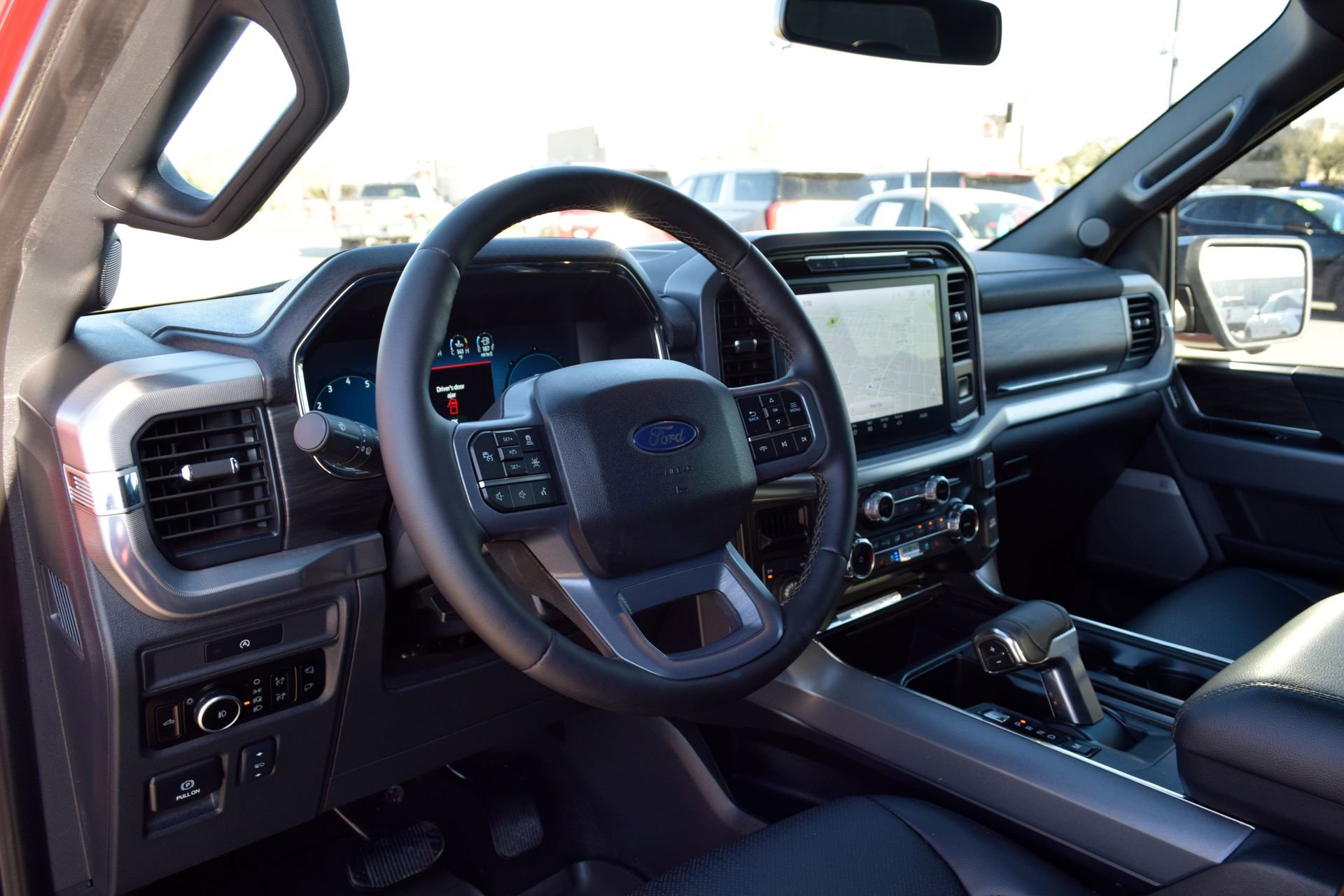 Certified 2025 Ford F150 Lariat w/ FX4 Off-Road Package image 17