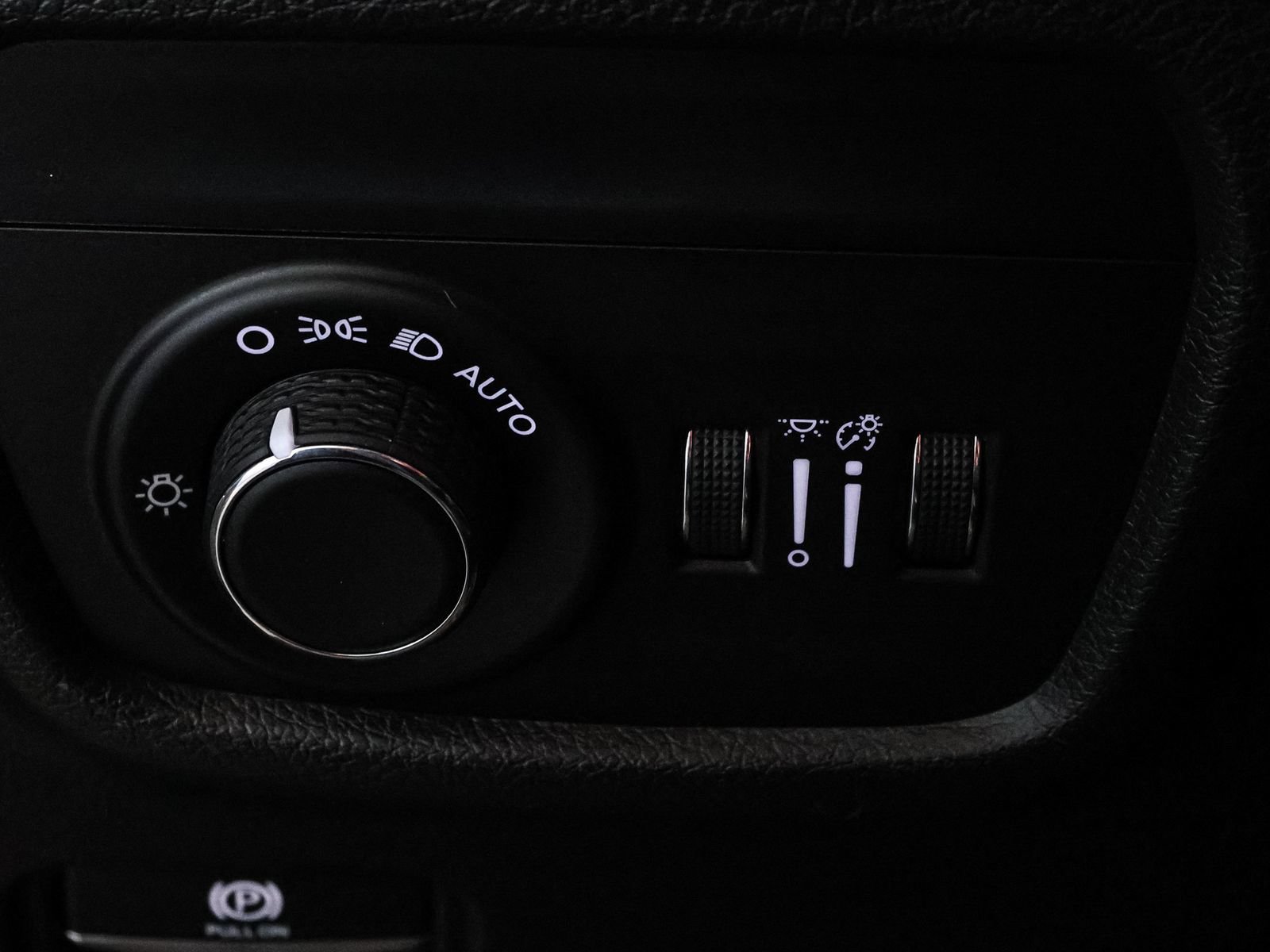 Used 2022 Jeep Grand Cherokee L Laredo AWD/4WD image 31