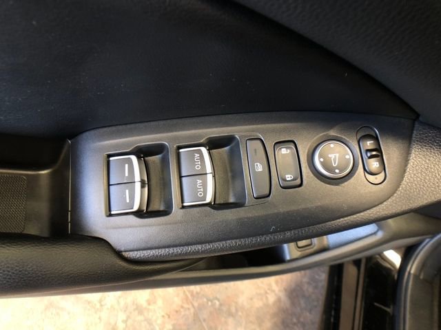 Used 2018 Honda Accord Hybrid image 12