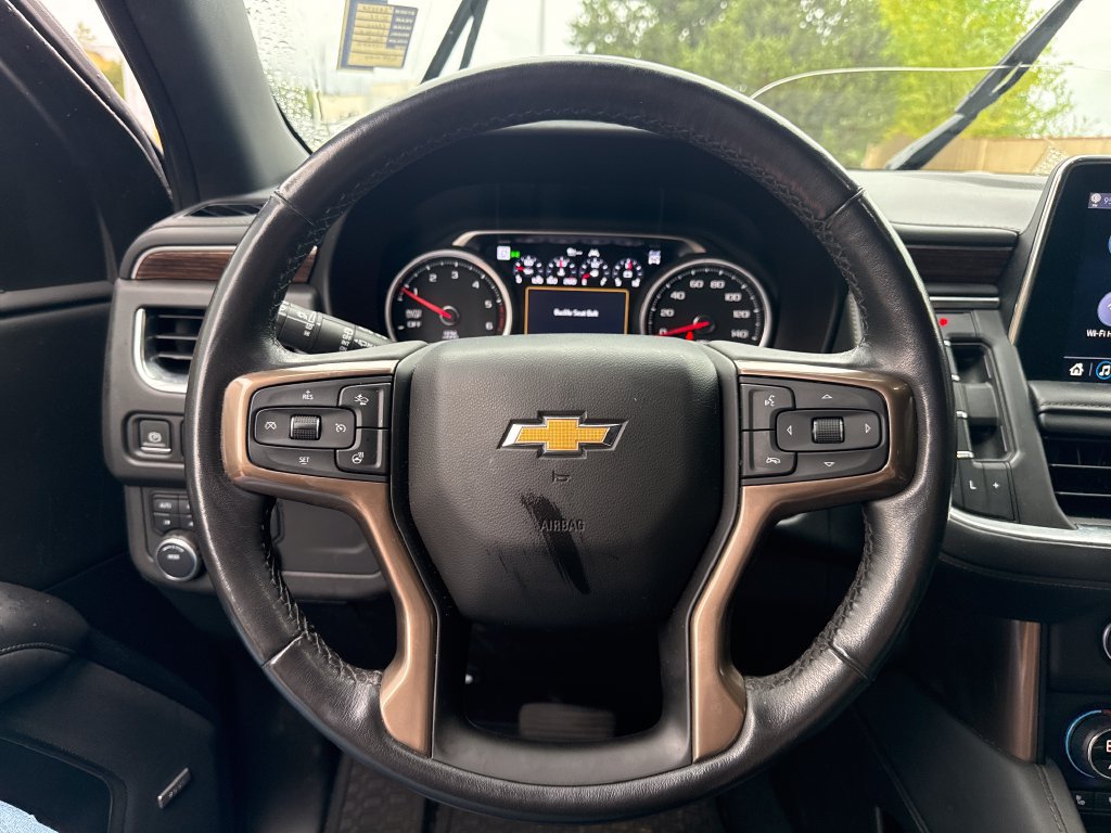 Used 2021 Chevrolet Suburban High Country w/ Premium Package 2 AWD/4WD image 14