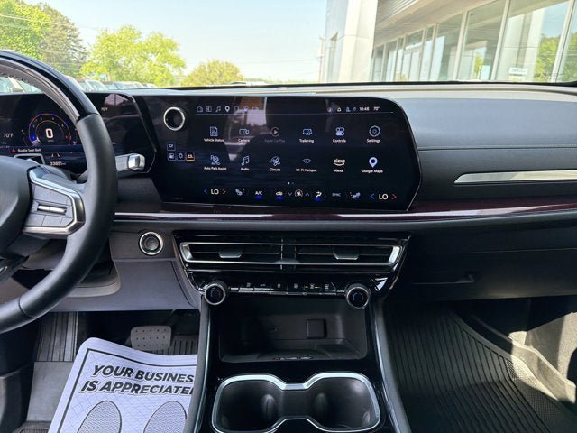 Used 2024 Chevrolet Traverse Z71 w/ Enhanced Driving Package AWD/4WD image 15