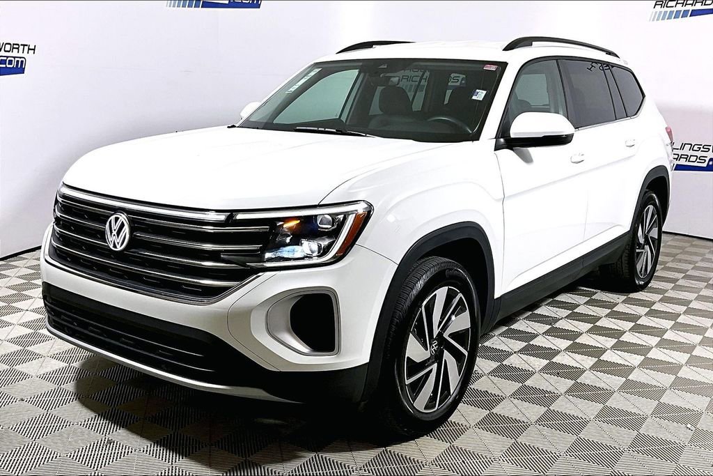 Used 2025 Volkswagen Atlas SE FWD image 1