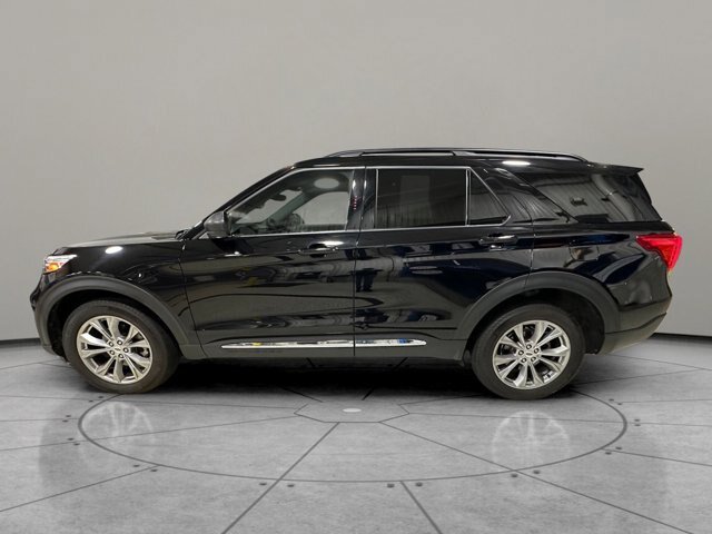 Certified 2023 Ford Explorer XLT w/ Equipment Group 202A AWD/4WD image 7