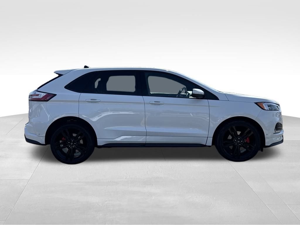 Certified 2022 Ford Edge ST w/ Equipment Group 401A image 2
