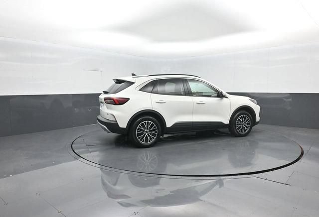 Certified 2024 Ford Escape SE FWD image 8