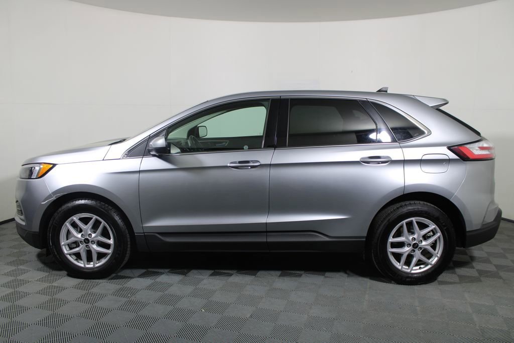 Certified 2024 Ford Edge SEL image 2