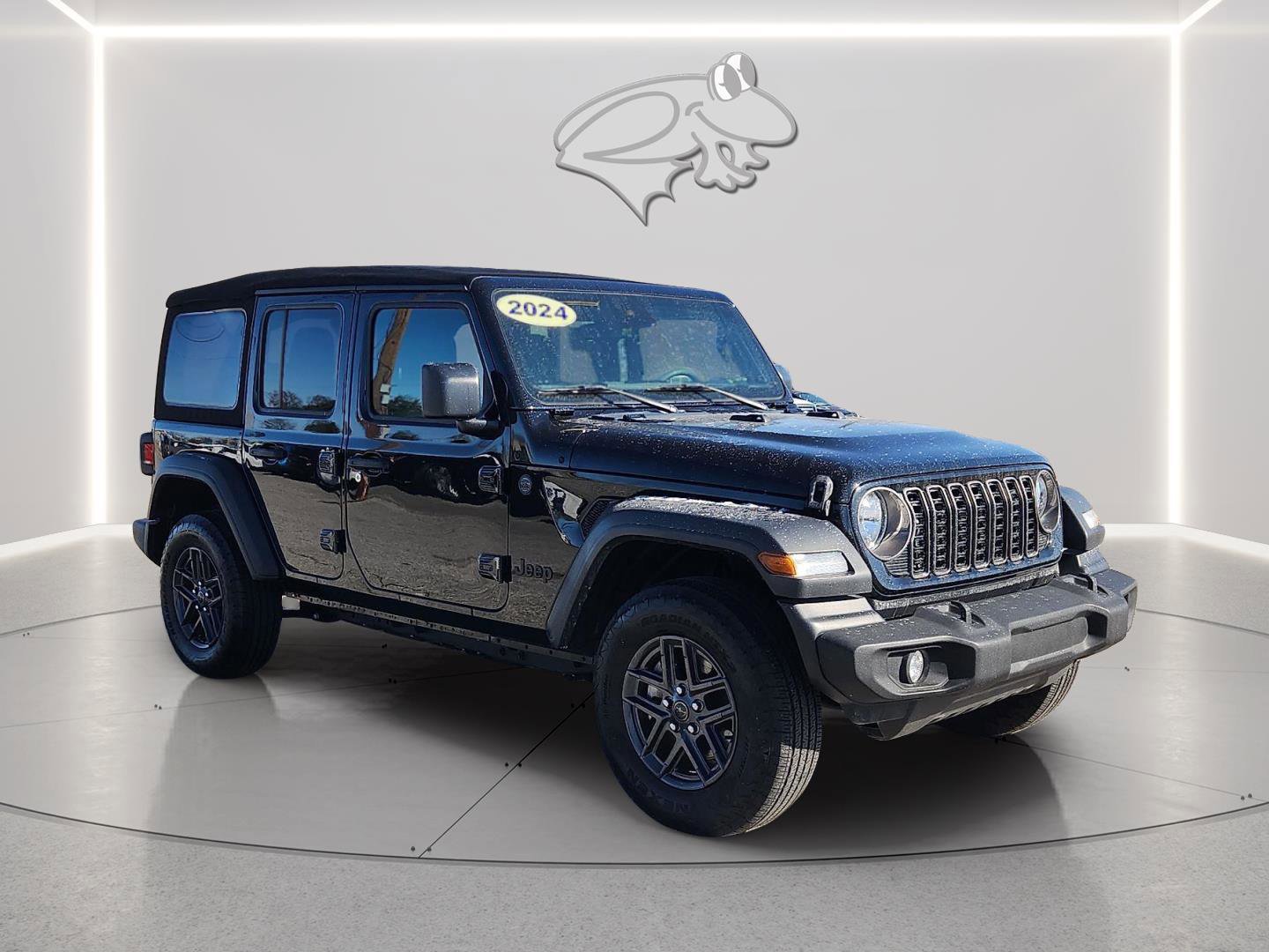 Used 2024 Jeep Wrangler Sport S image 6