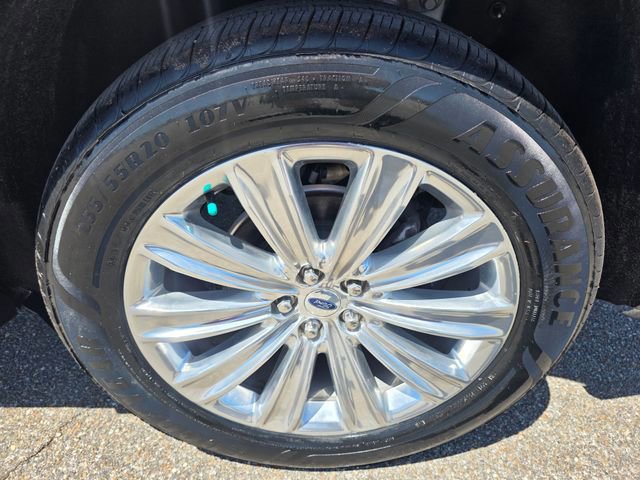 Certified 2022 Ford Explorer Limited w/ Limited Technology Package AWD/4WD image 11
