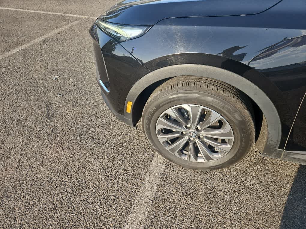 Used 2024 Buick Envision Preferred AWD/4WD image 3