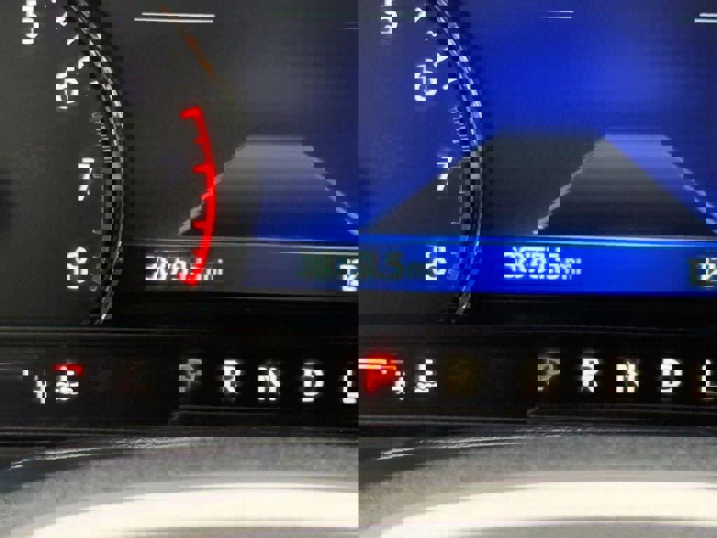 Certified 2022 Ford Explorer XLT w/ Equipment Group 202A image 18