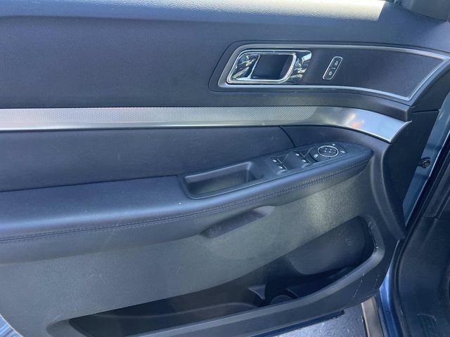 Certified 2018 Ford Explorer XLT w/ Equipment Group 202A image 16