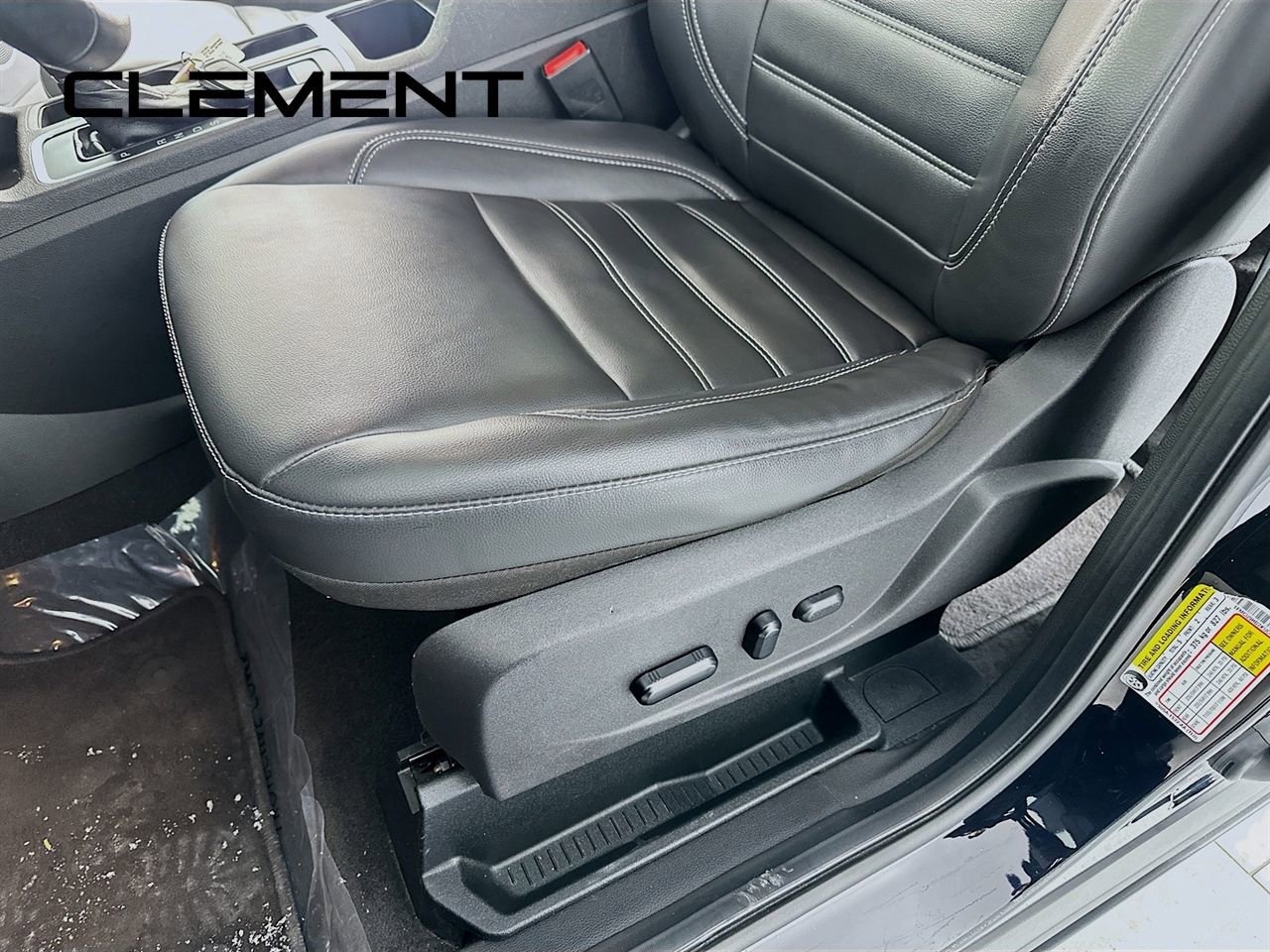 Certified 2019 Ford Escape SEL image 28