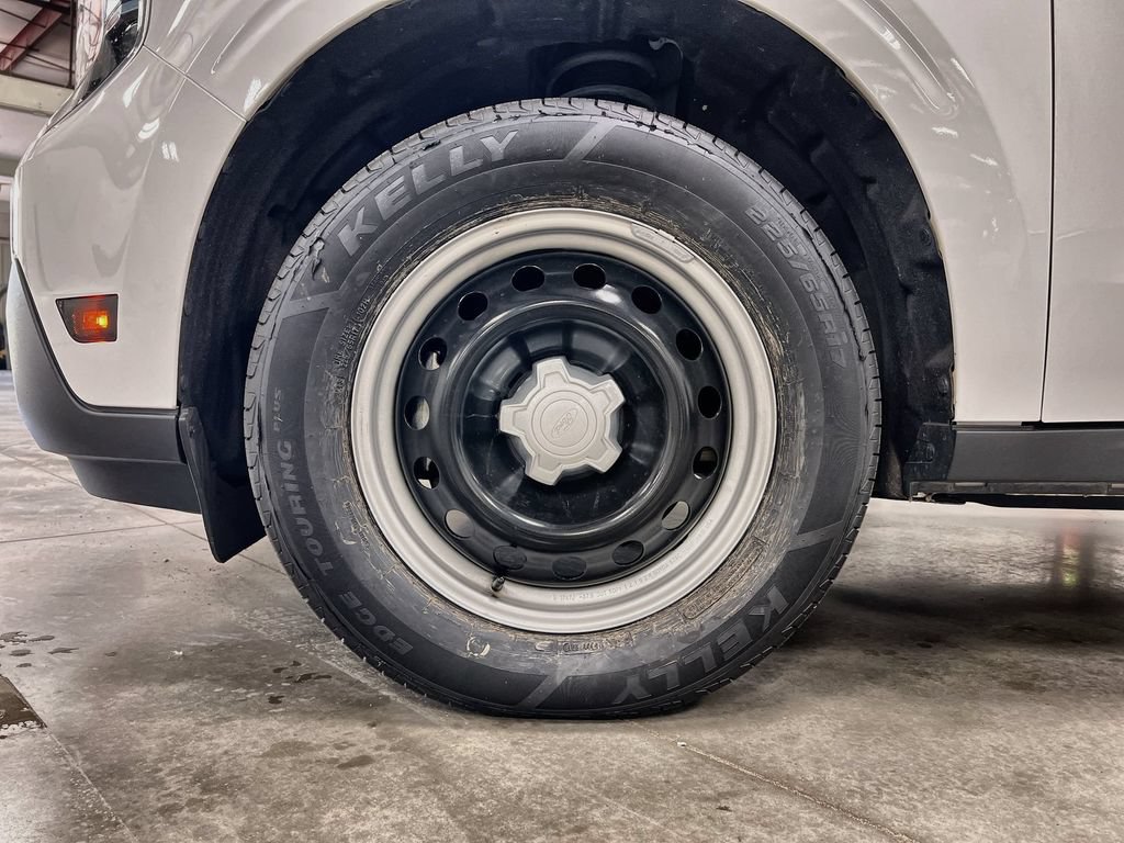 Certified 2025 Ford Maverick XL FWD image 10