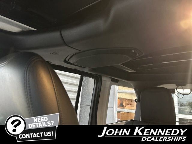 Used 2019 Jeep Wrangler Unlimited Sahara AWD/4WD image 39