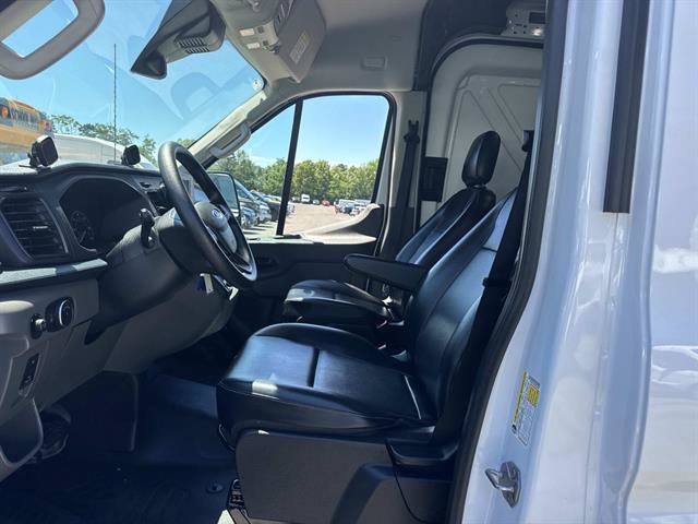 Certified 2025 Ford Transit 250 148 Medium Roof RWD image 11