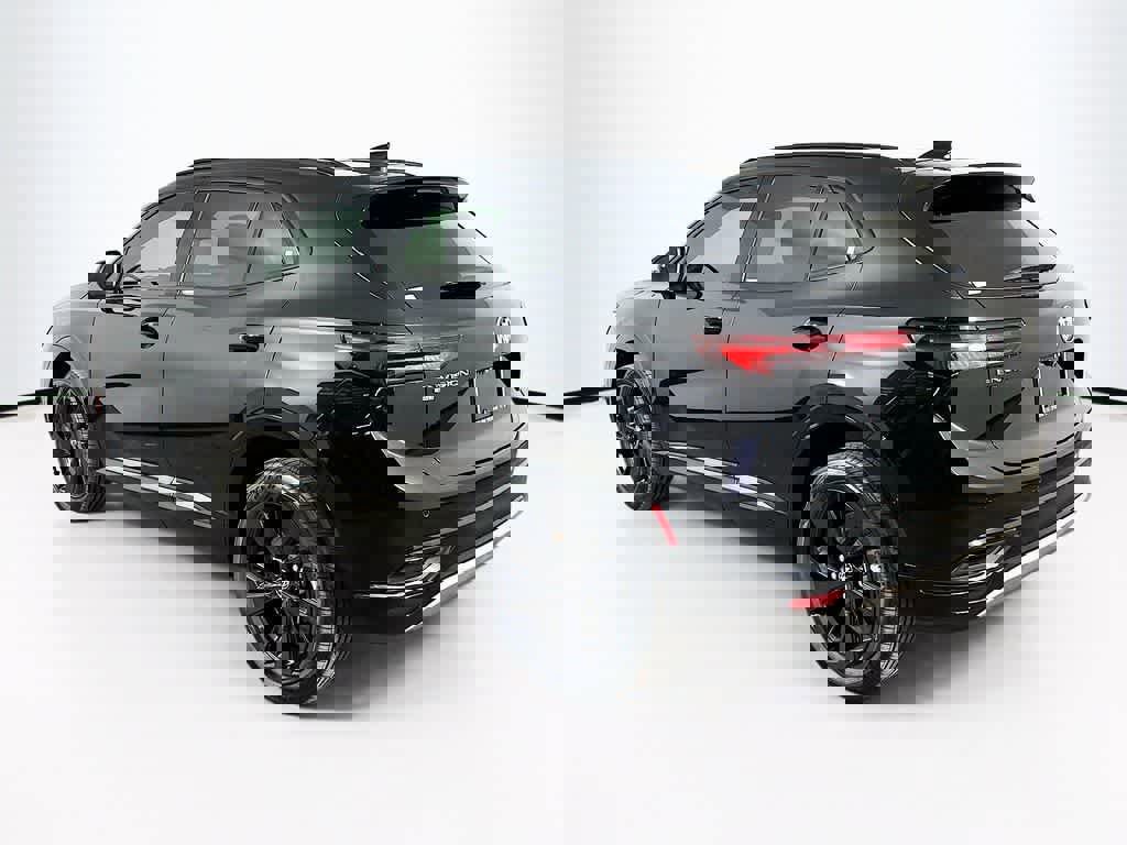 Used 2023 Buick Envision Essence w/ Sport Touring Package image 3