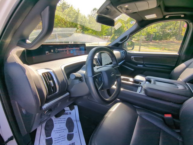 Certified 2025 Ford Expedition Max Platinum w/ Stealth Appearance Package AWD/4WD image 15