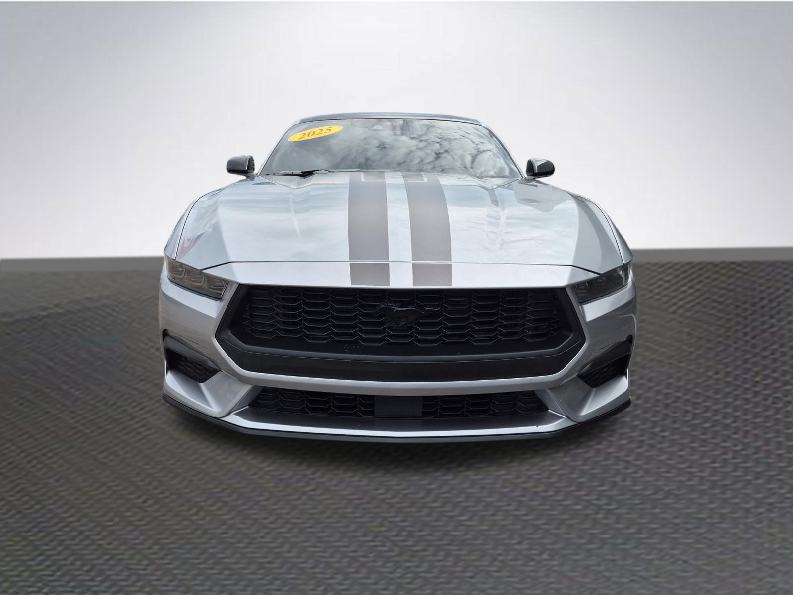 Certified 2025 Ford Mustang Coupe RWD image 3