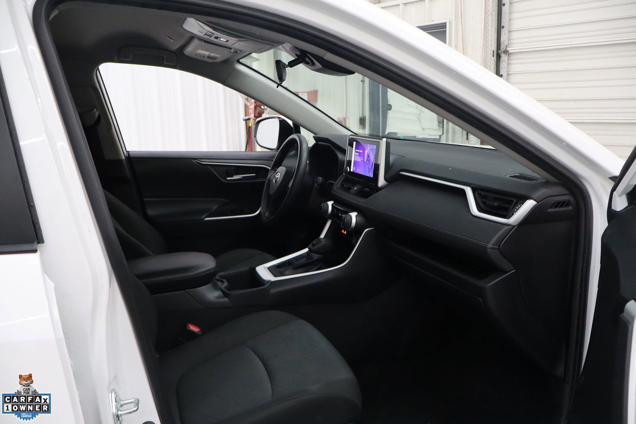 Used 2024 Toyota RAV4 XLE AWD/4WD image 26