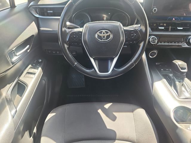 Used 2023 Toyota Venza LE AWD/4WD image 9