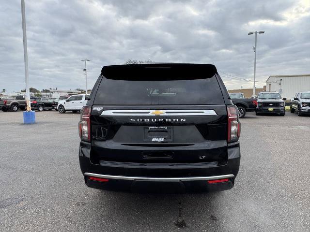 Used 2024 Chevrolet Suburban LT image 4
