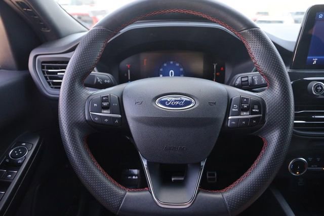 Certified 2023 Ford Escape ST-Line FWD image 11
