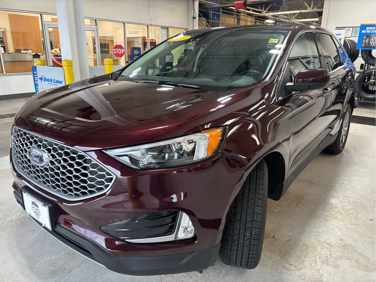 Certified 2023 Ford Edge SEL w/ Convenience Package AWD/4WD image 5