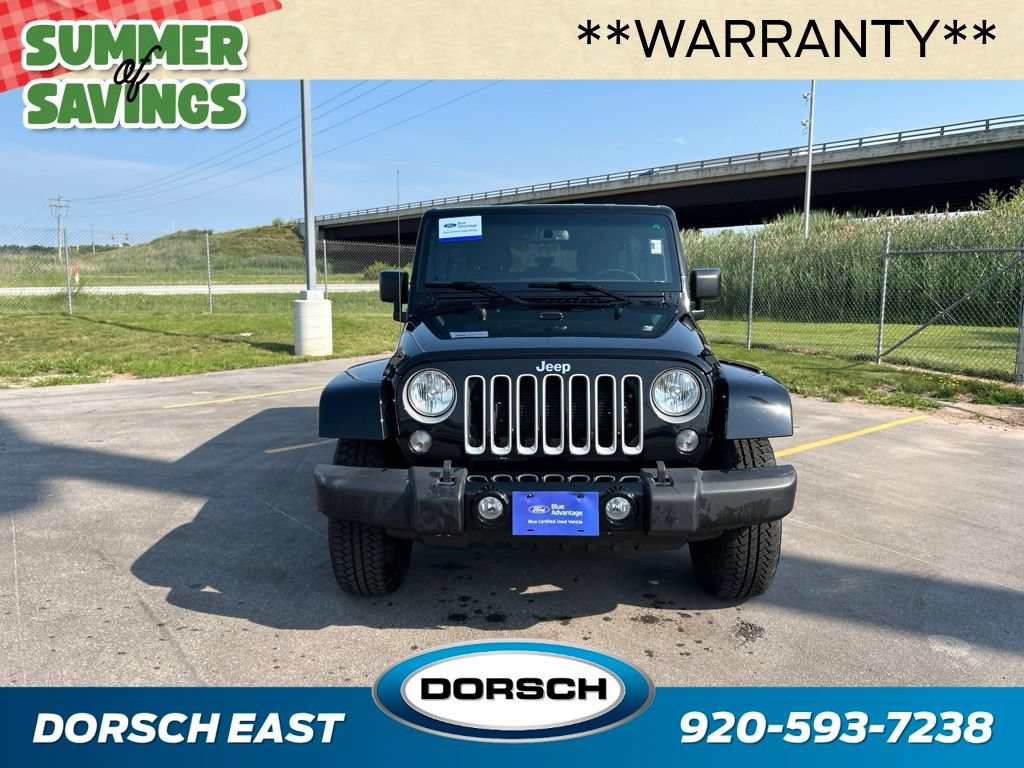 Used 2017 Jeep Wrangler Unlimited Sahara w/ Connectivity Group AWD/4WD image 3
