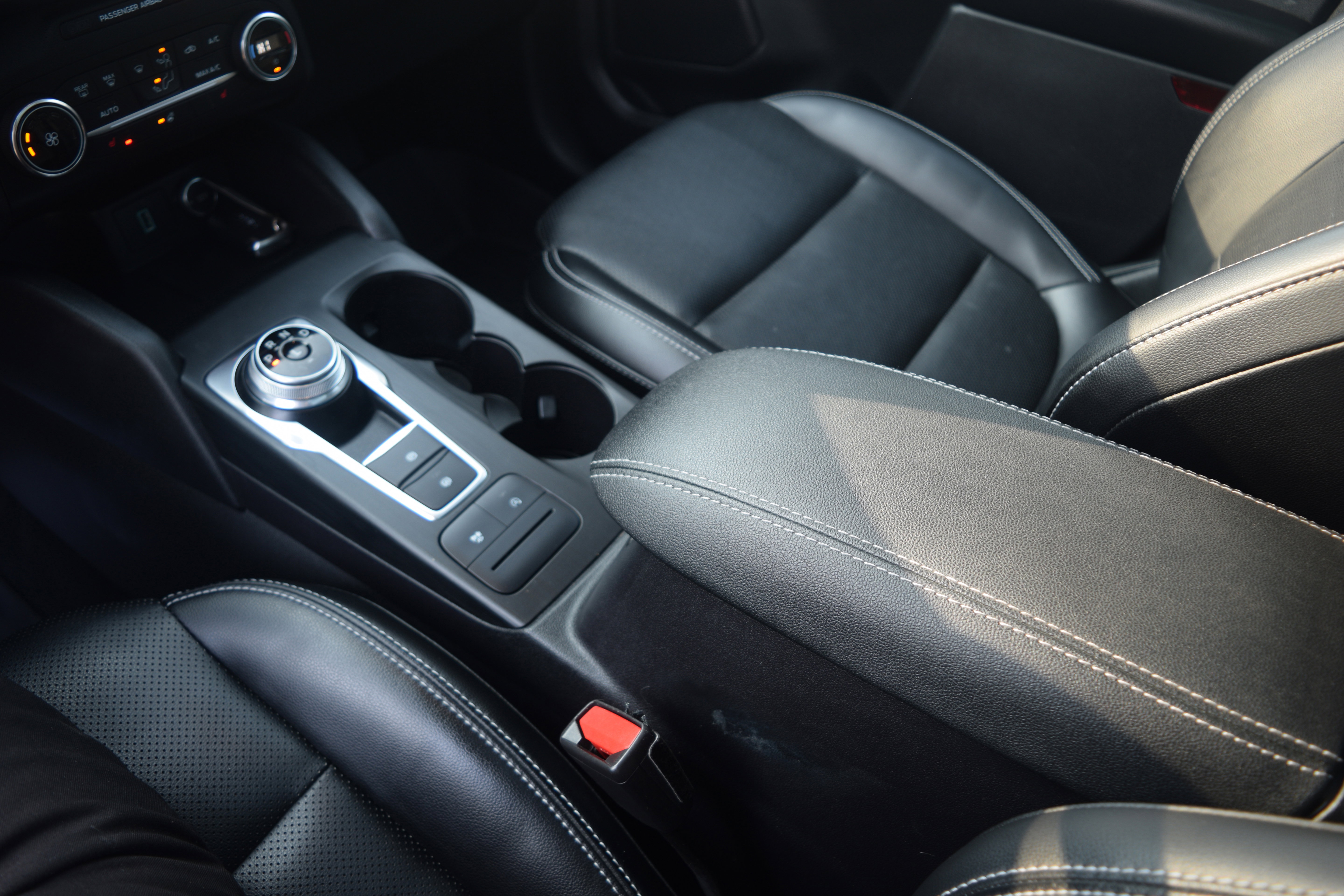 Certified 2020 Ford Escape SEL image 14