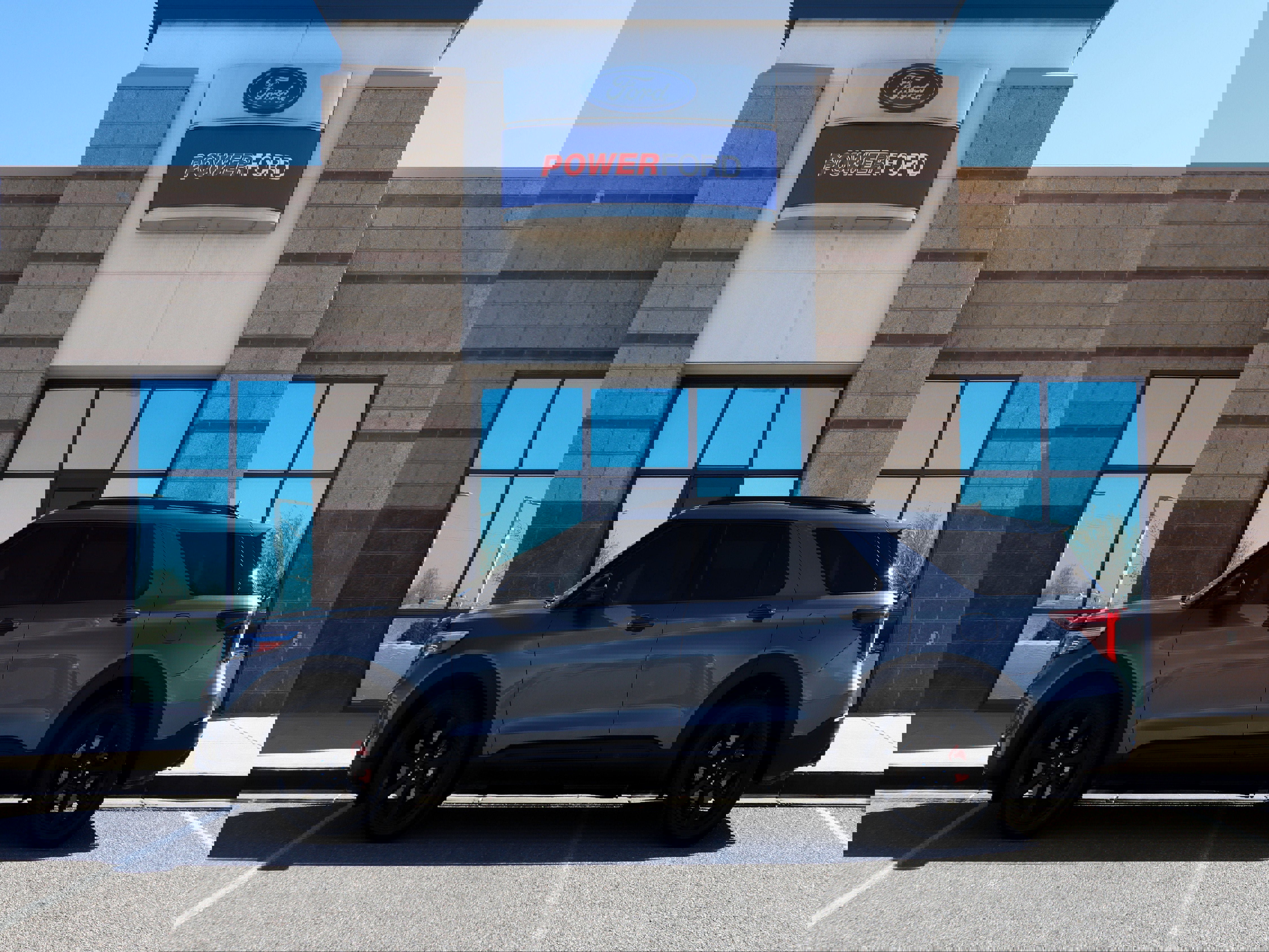 Certified 2024 Ford Explorer ST w/ Equipment Group 401A image 2