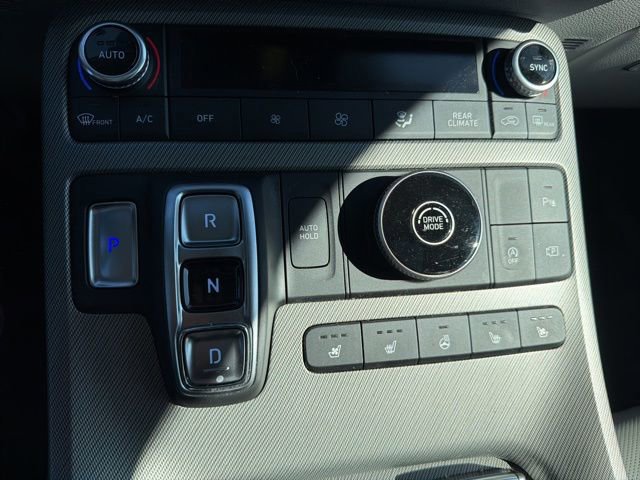 Used 2024 Hyundai Palisade SEL w/ Premium Package image 25
