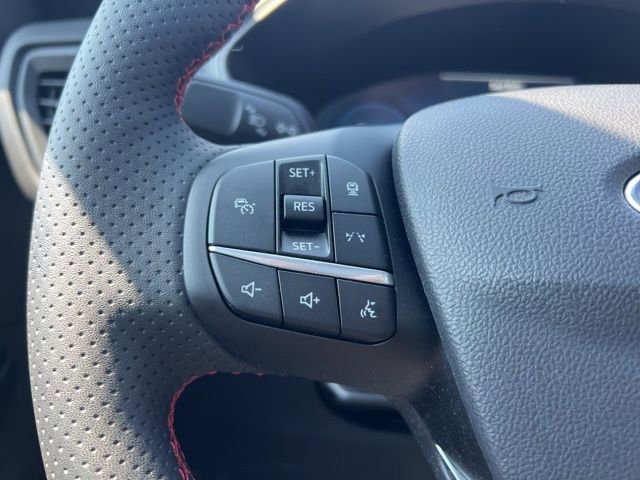 Certified 2023 Ford Escape ST-Line Elite w/ Premium Technology Package image 12