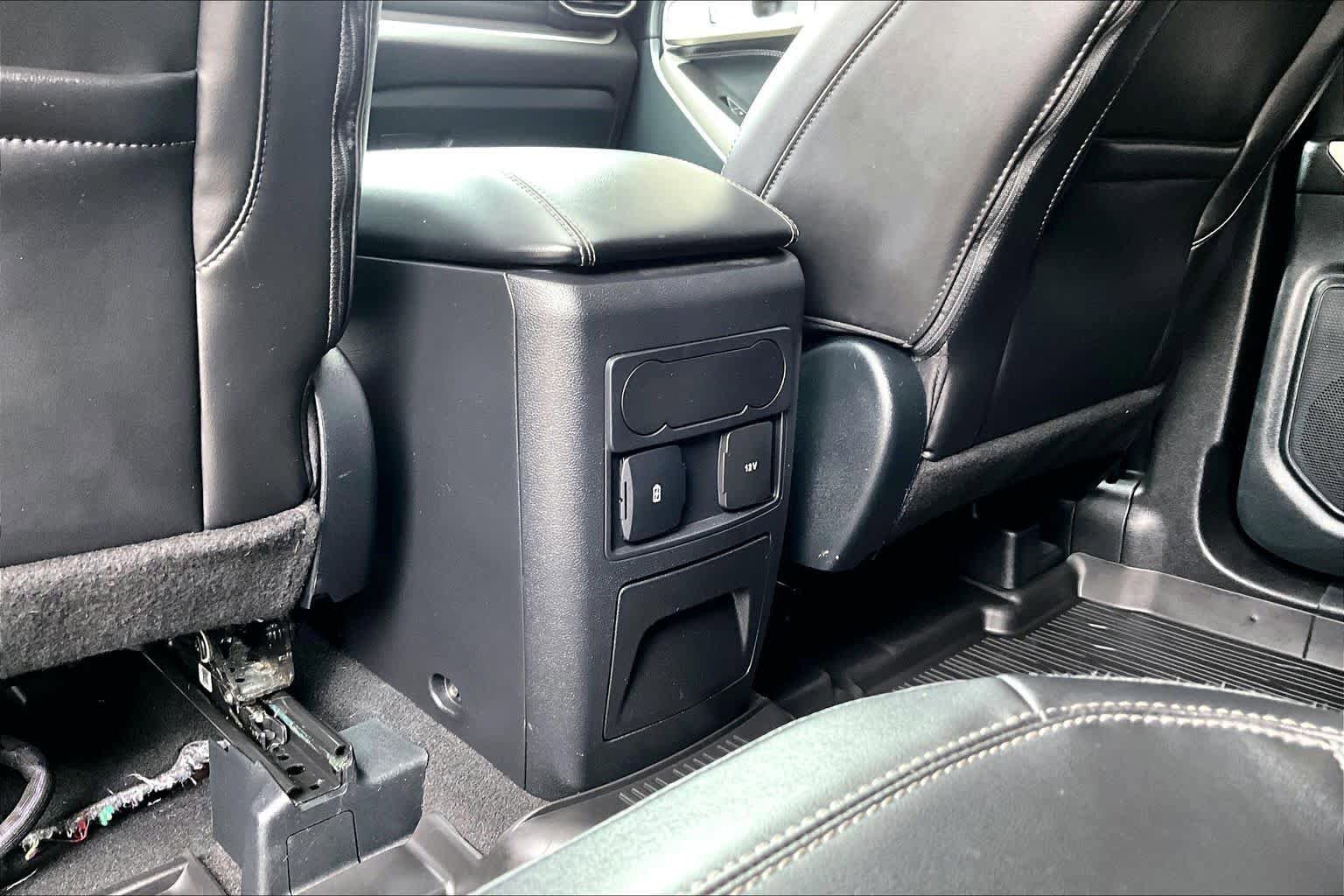 Certified 2023 Ford Explorer XLT w/ Equipment Group 202A AWD/4WD image 36