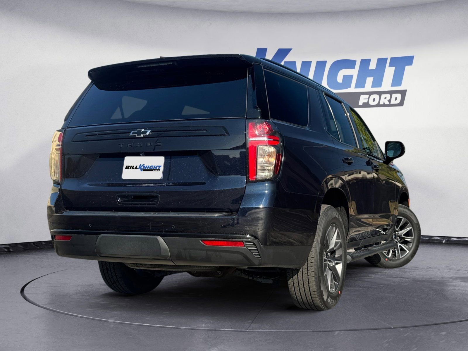 Used 2024 Chevrolet Tahoe Z71 w/ Luxury Package image 5