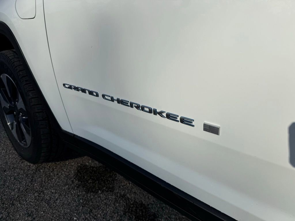 Used 2024 Jeep Grand Cherokee Limited 4xe image 10